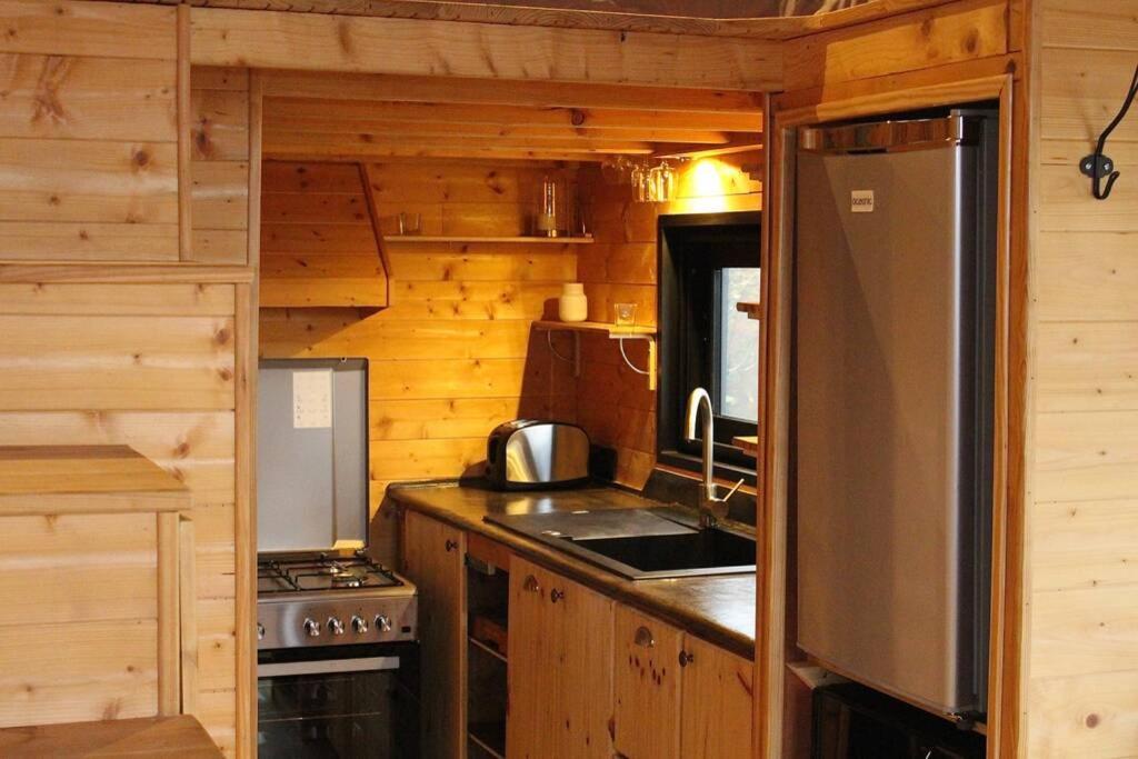 Myinsolite - Tiny-House, Jacuzzi, Brasero, Piscine Aigues-Mortes Kültér fotó